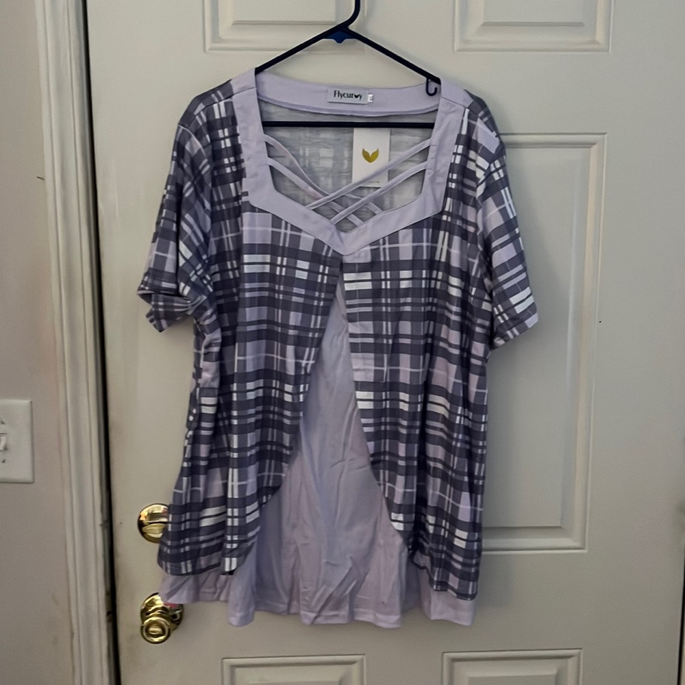 Flycurvy size 4XL blouse new with tags never worn.